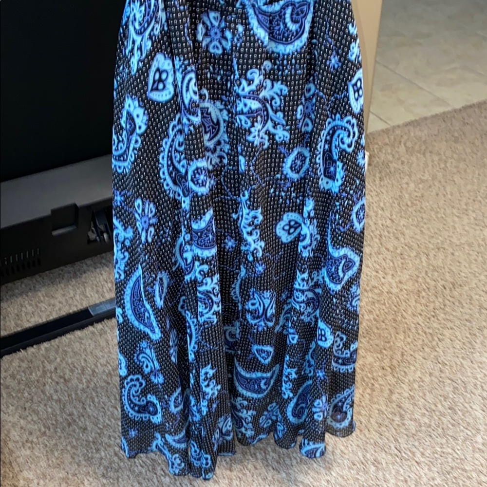 Blue Patterned Dress - Picture 5 of 9